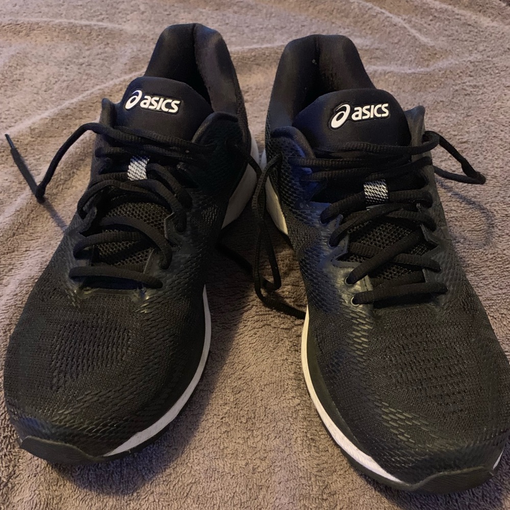 Excellent Condition Only Worn A Few Times. - image 1